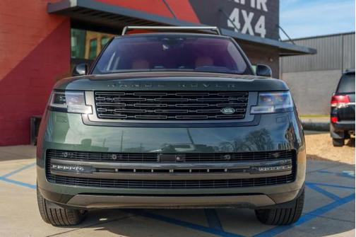 2023 Land Rover Range Rover P530 SE