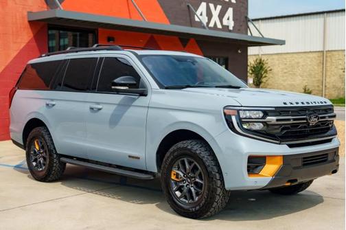 2025 Ford Expedition Tremor