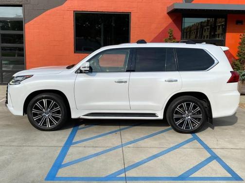 2021 Lexus LX 570 Base