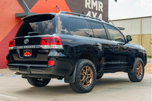2020 Toyota Land Cruiser Base