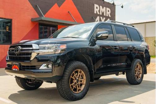 2020 Toyota Land Cruiser Base