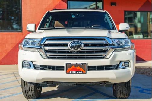 2019 Toyota Land Cruiser Base