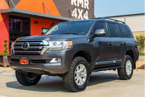 2020 Toyota Land Cruiser Base