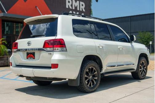 Blizzard Pearl 2019 Toyota Land Cruiser Base