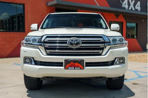 Blizzard Pearl 2019 Toyota Land Cruiser Base
