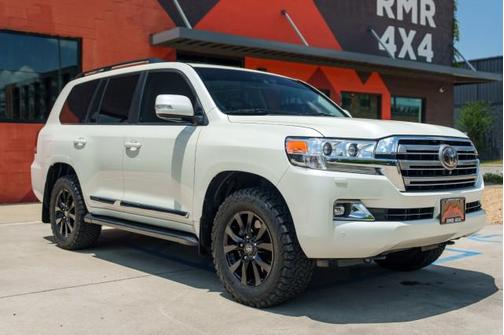 Blizzard Pearl 2019 Toyota Land Cruiser Base