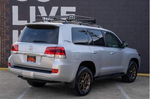 2021 Toyota Land Cruiser Base