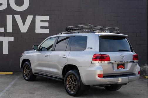 2021 Toyota Land Cruiser Base