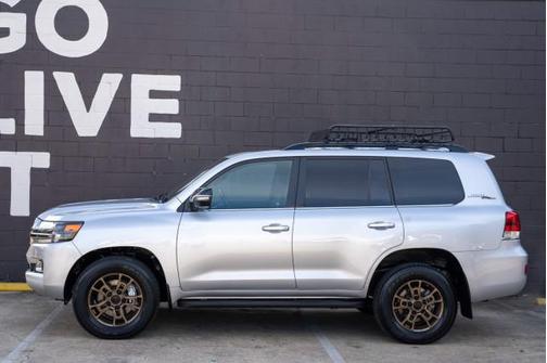 2021 Toyota Land Cruiser Base