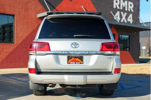 2016 Toyota Land Cruiser Base