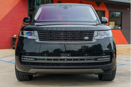 2023 Land Rover Range Rover P530 SE