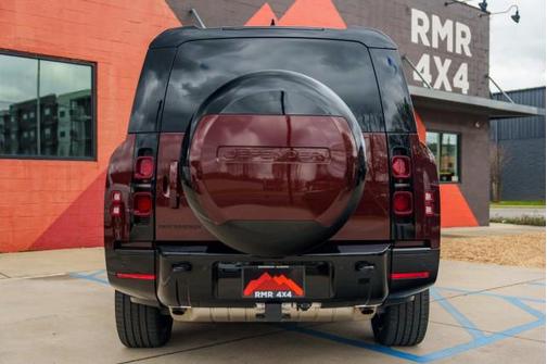 2025 Land Rover Defender 130 P400 X-Dynamic SE