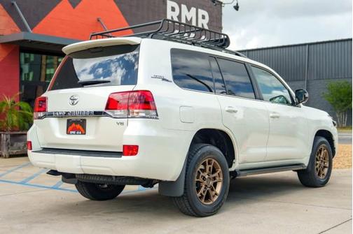 2020 Toyota Land Cruiser Base