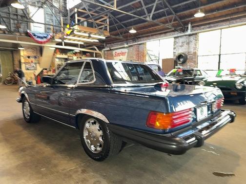 1986 Mercedes-Benz 560SL