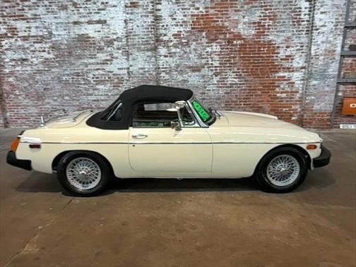 1977 MG MGB