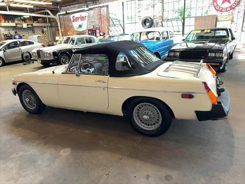 1977 MG MGB