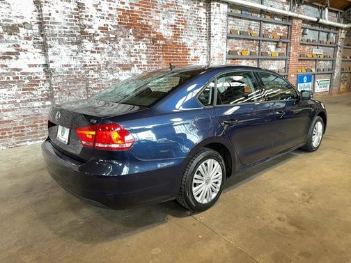 2015 Volkswagen Passat 1.8T S