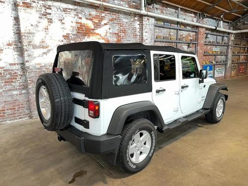2017 Jeep Wrangler Sport