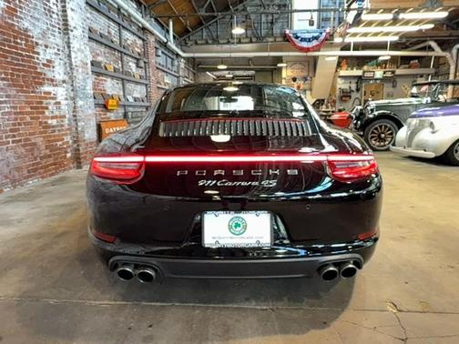 2017 Porsche 911 Carrera 4S