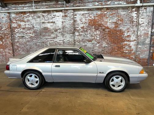 1992 Ford Mustang LX 5.0L Sport