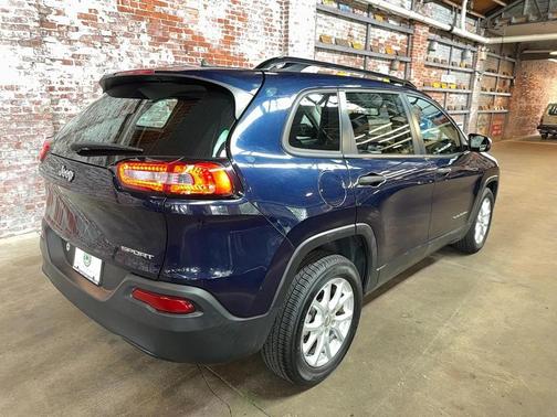 2015 Jeep Cherokee Sport
