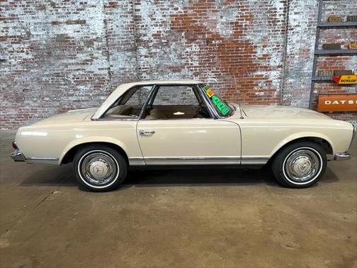1964 Mercedes-Benz 230SL Pagoda Roadster