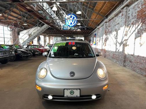 2003 Volkswagen New Beetle GLS 2.0L