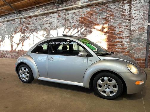2003 Volkswagen New Beetle GLS 2.0L