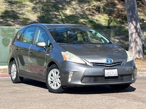 2012 Toyota Prius v Two