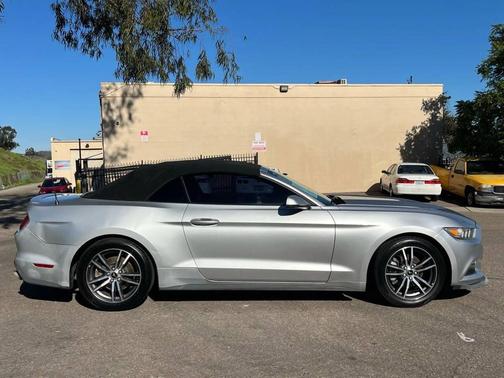 2016 Ford Mustang EcoBoost Premium
