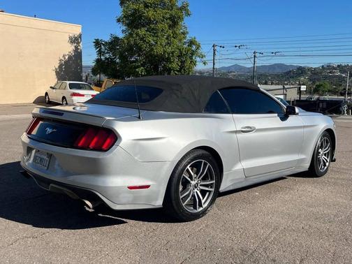 2016 Ford Mustang EcoBoost Premium