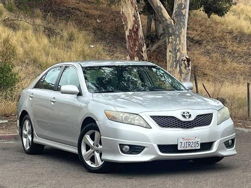2010 Toyota Camry LE