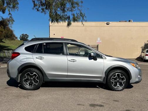 Ice Silver Metallic 2014 Subaru XV Crosstrek 2.0i Premium