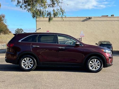 2020 Kia Sorento LX