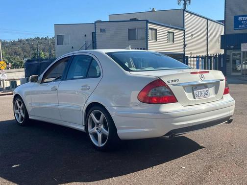 2009 Mercedes-Benz E-Class E 350 4dr Sedan