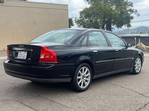 2005 Volvo S80 2.5T