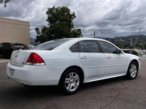 White 2013 Chevrolet Impala LT