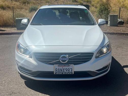 Crystal White Pearl 2015 Volvo S60 T5 Premier