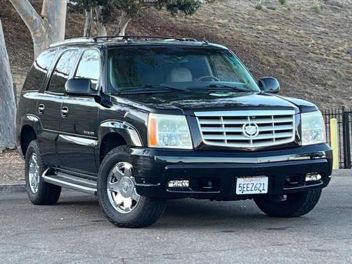 2003 Cadillac Escalade Base