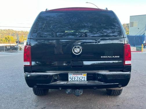 2003 Cadillac Escalade Base