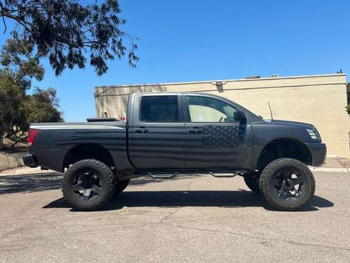 2006 Nissan Titan XE Crew Cab