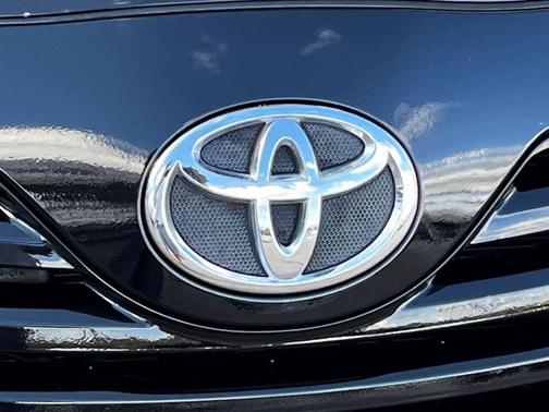 Black 2009 Toyota Camry LE