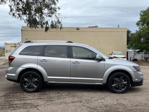 2018 Dodge Journey Crossroad