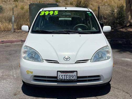 White 2001 Toyota Prius Base