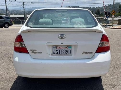 White 2001 Toyota Prius Base