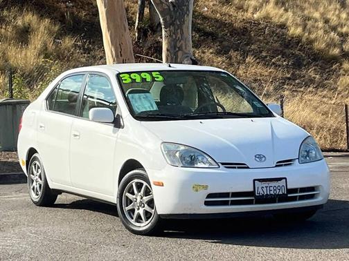 White 2001 Toyota Prius Base