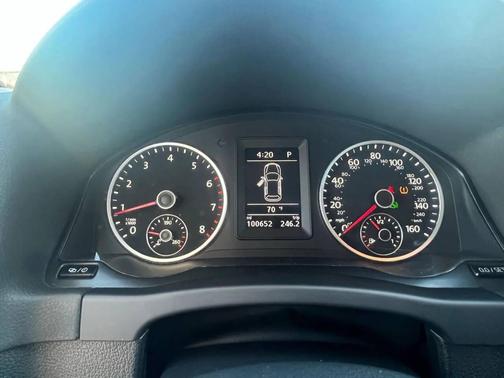 2016 Volkswagen Tiguan S