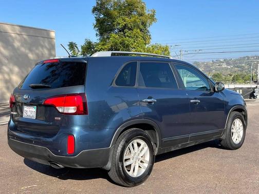 Wave Blue 2015 Kia Sorento LX