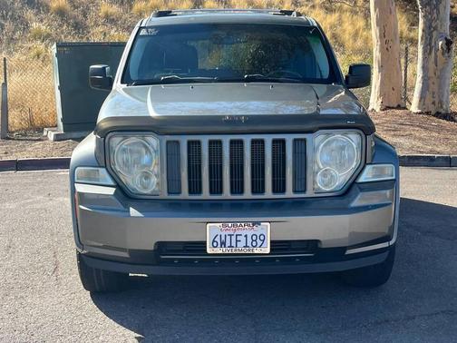 Gray 2012 Jeep Liberty Sport