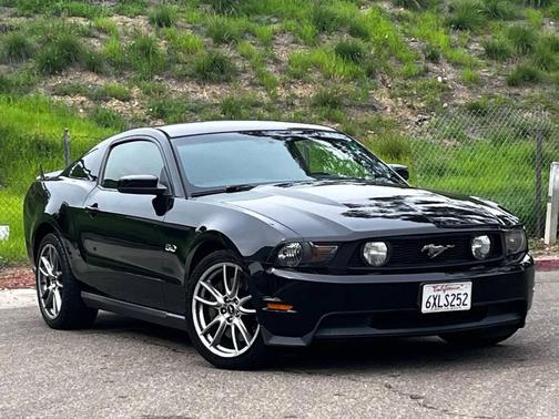 2011 Ford Mustang GT Premium